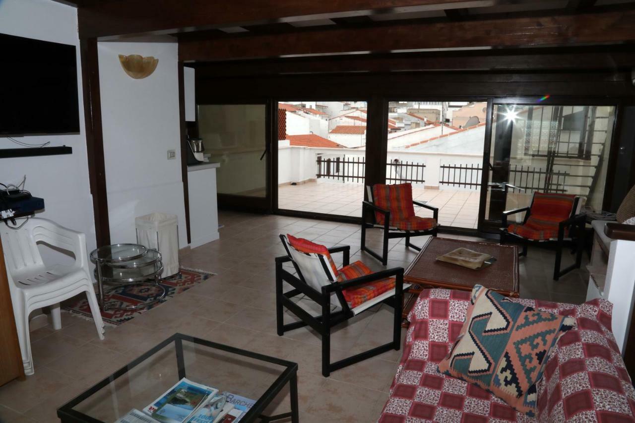 Luxury Apt Calasetta Exterior foto