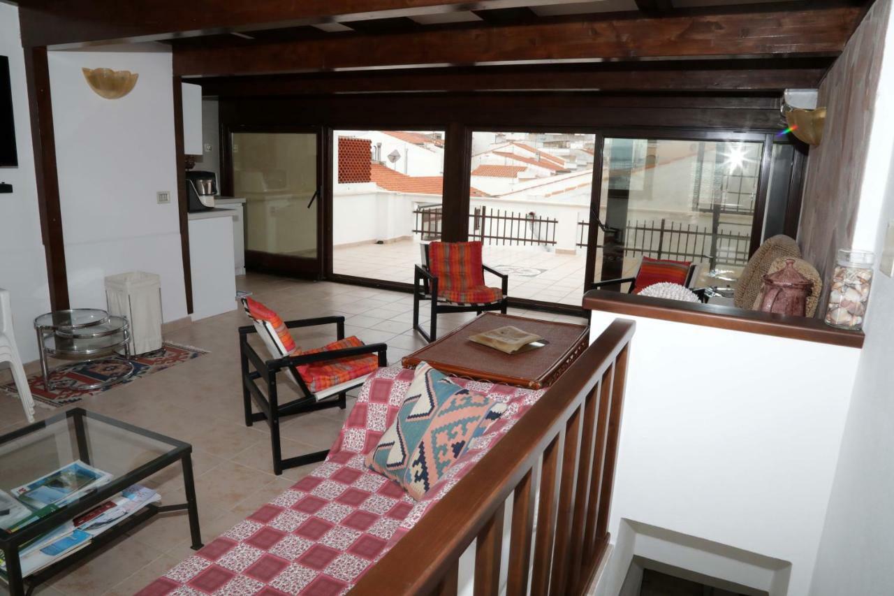 Luxury Apt Calasetta Exterior foto