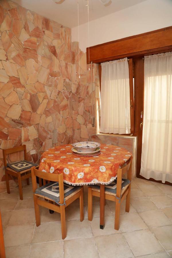 Luxury Apt Calasetta Exterior foto