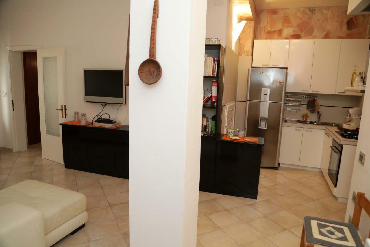Luxury Apt Calasetta Exterior foto